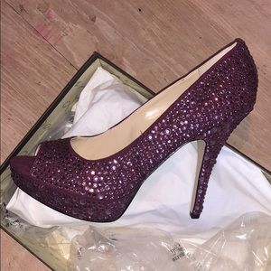 Enzo Angiolini Size 9 Wine Heels